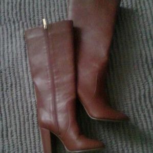 Express boots new with tags
